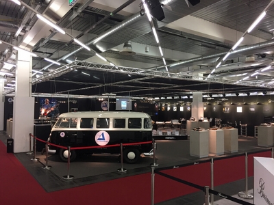 custom alt fe2498267809e3940ae953aa2ce5ed3b